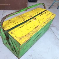 جعبه‌‌ ابزار آهنی سه طبقه