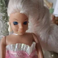 عروسک باربی قدیمی