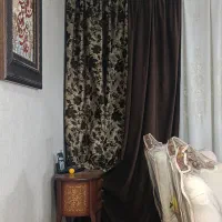 دکور پرده قهوه‌ای فوری