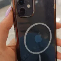 گوشی آیفون ۱۱ نرمال