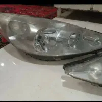 چراغ ۲۰۷ جلو