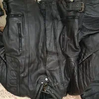 لباس و شلوار چرم آمریکایی