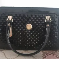 کیف ورنی وشال موهر و کلاه دخترانه نونو و مقنعه نو