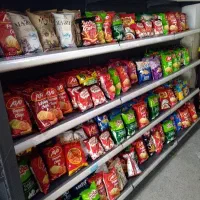 کارگر سوپر مارکت فیروزکوه