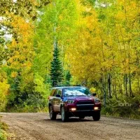 طبیعت گردی گروهی با خودروی خودتان