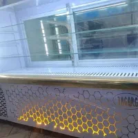 یخچال ویتریی