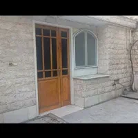 فرمانیه-سویت-24-متری-در-حیاط-نقللی