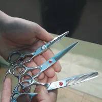 قیچی و ماشین اصلاح