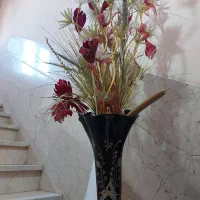 گلدان شیشه ای مشکی