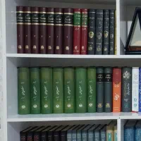 کتابخانه شخصی ادبیات
