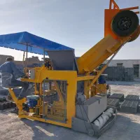 بلوک زن جارودار همراه ۲عدد فرقون