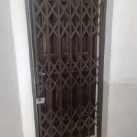 درب آمادئومی در حد نو تمیز و رنگ شده