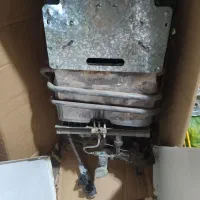 آبگرمکن سالم سرویس ها انجام شده نو ب شرط
