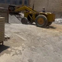 تراکتور فرگوسن ۱۸۵ با بیل باکویی