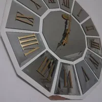 ساعت دیواری اینه ای