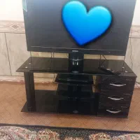 میز زیر تلویزیونی شیشه ای