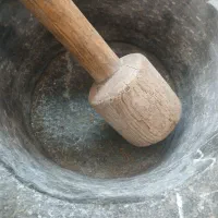 هاون سنگی