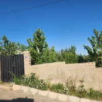 زمین چهاردیواری