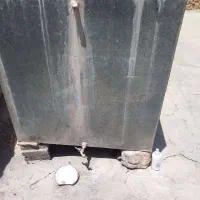 منبع فلزی آب