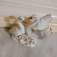 مجسمه قو و کبوتر دکوری زیبا