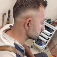 اصلاح مو در منزل