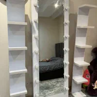 اینه با شلف طبقاتی