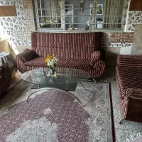 مبل ۶ نفره راحتی با دو عسلی و یک میز وسط