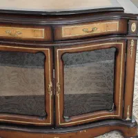 کنسول تلویزیون کمد دار قهوه ای و طلایی