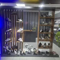 فروش دکور مغازه به دلیل مهاجرت