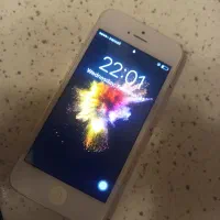 آیفون ۵ با حافظ ۱۶ گیگ پلمپ در حد نو