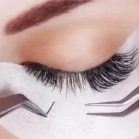 آموزش اکستنشن مژه  ،آموزش کاشت ناخن  و استخدام
