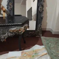 میز و آیینه