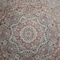 فروش مبل و دو عدد فرش۱۲ متری و۹