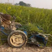 درو کردن خاکشیر علف یونجه بادستگاه دروگر