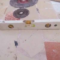 دوعدد گرانیت بر و یک تراز