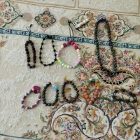 آویز گوشی و دستبند و گردنبند