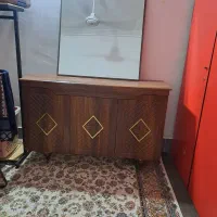 میزتلویزیون وآیینه کنسول