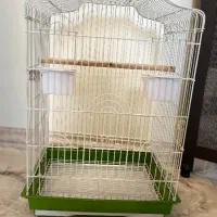 قفس پرنده بزرگ و تمیز مناسب پرندگان