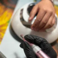 اجاره میز ناخن کاری