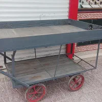 گاری چهار چرخ