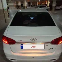 جک j4 مدل 402 در حد صفر و دارای گارانتی