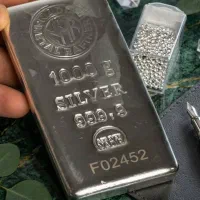 خرید فروش شمش و ساچمه نقره زیر قیمت کل کرج