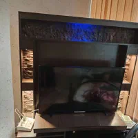 زیر تلوزیونی در حد نو