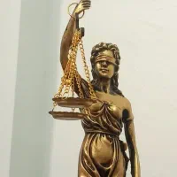وکیل پایه یک دادگستری