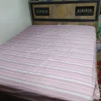 تخت دونفره به همراه تشک