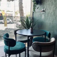 میز و صندلی مناسب کافه و رستوران