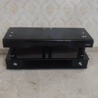 میز تلویزیون شیشه ای