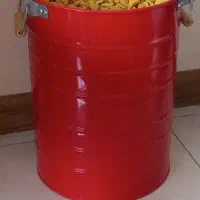 گلدان فلزی