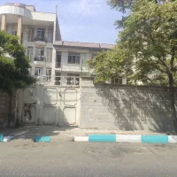 مرزداران  فروش ملک کلنگی 305 متر بر 10