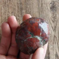 سنگ قرمز